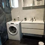 Lux * מאקרסקה