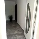 Lux * מאקרסקה