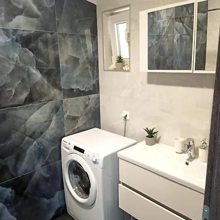 Apartment Lux Makarska