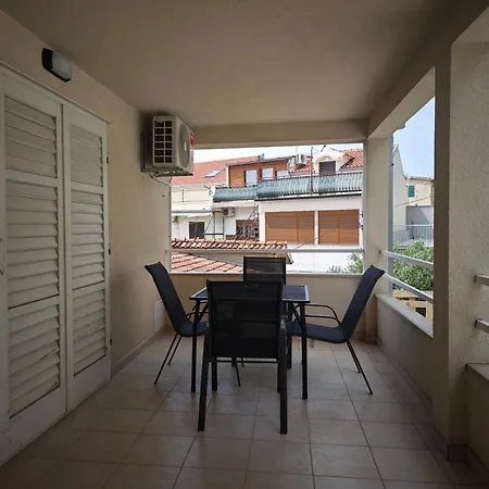 Апартаменти Lux