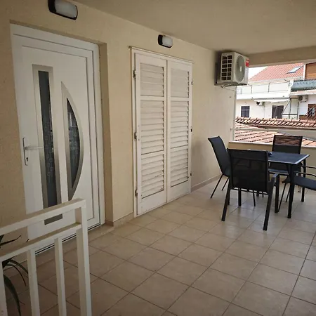 Апартаменти Lux *