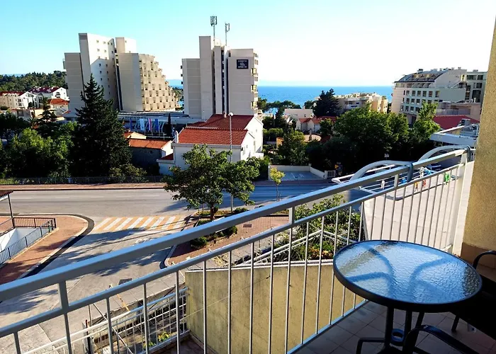 Апартаменти Lux *