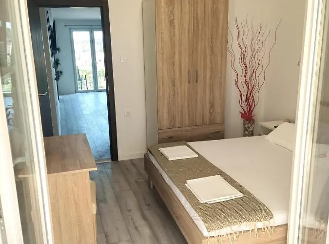 Апартаменти Lux *