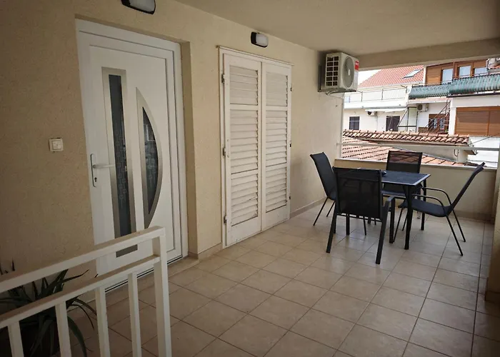 Апартаменти Lux *